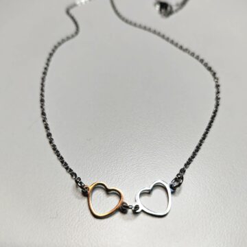 Ogrlica sa 2 srca od nehrđajućeg čelika - nakit